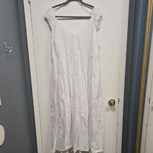 Old Navy White V-Neck Sundress Maxi